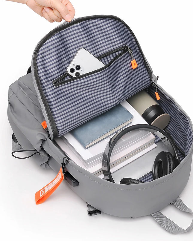 Rucksack mit Rolltop Schwarz – Stilvoll &